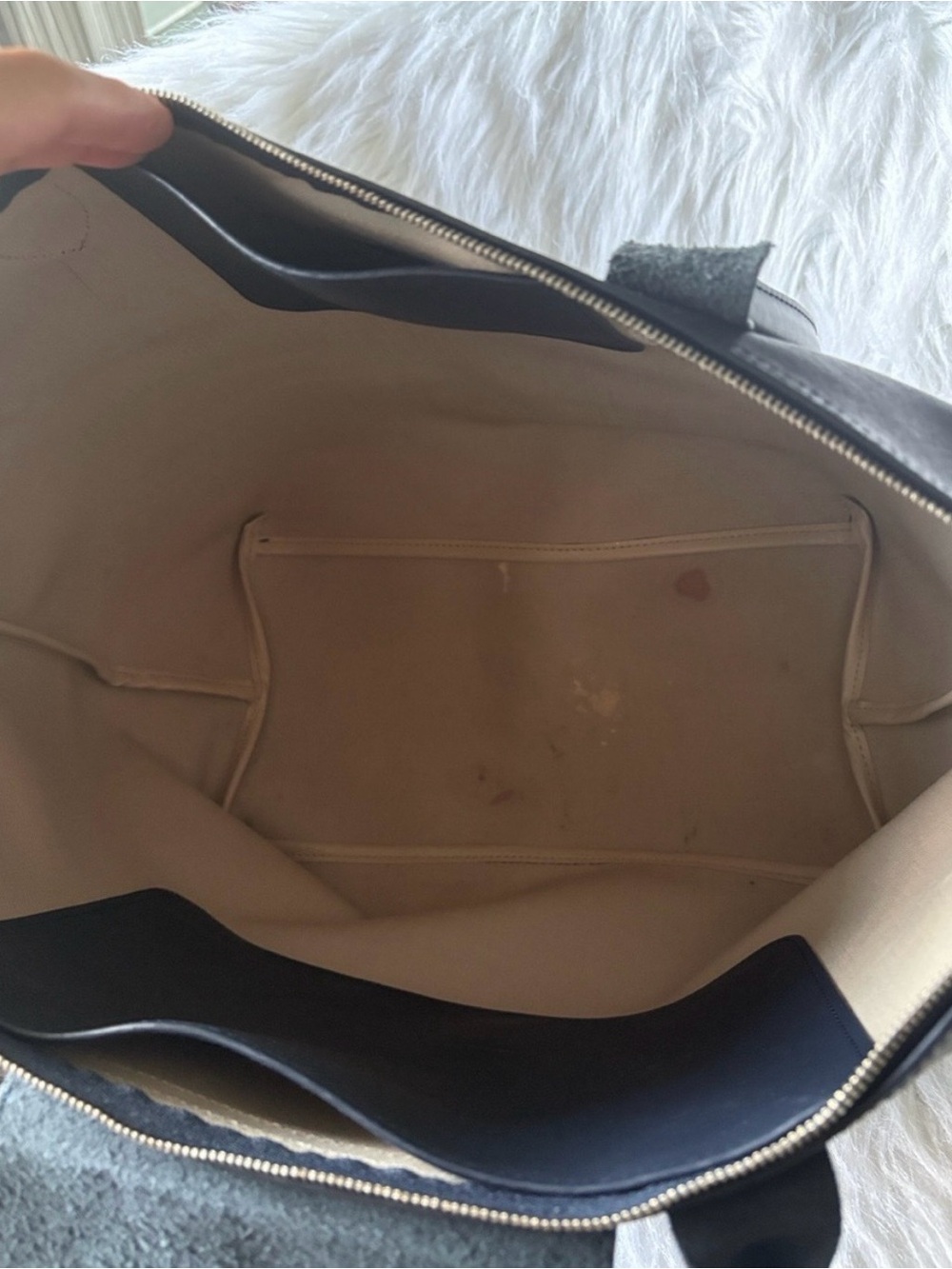 $349 LONGCHAMP - Picture 9 of 15